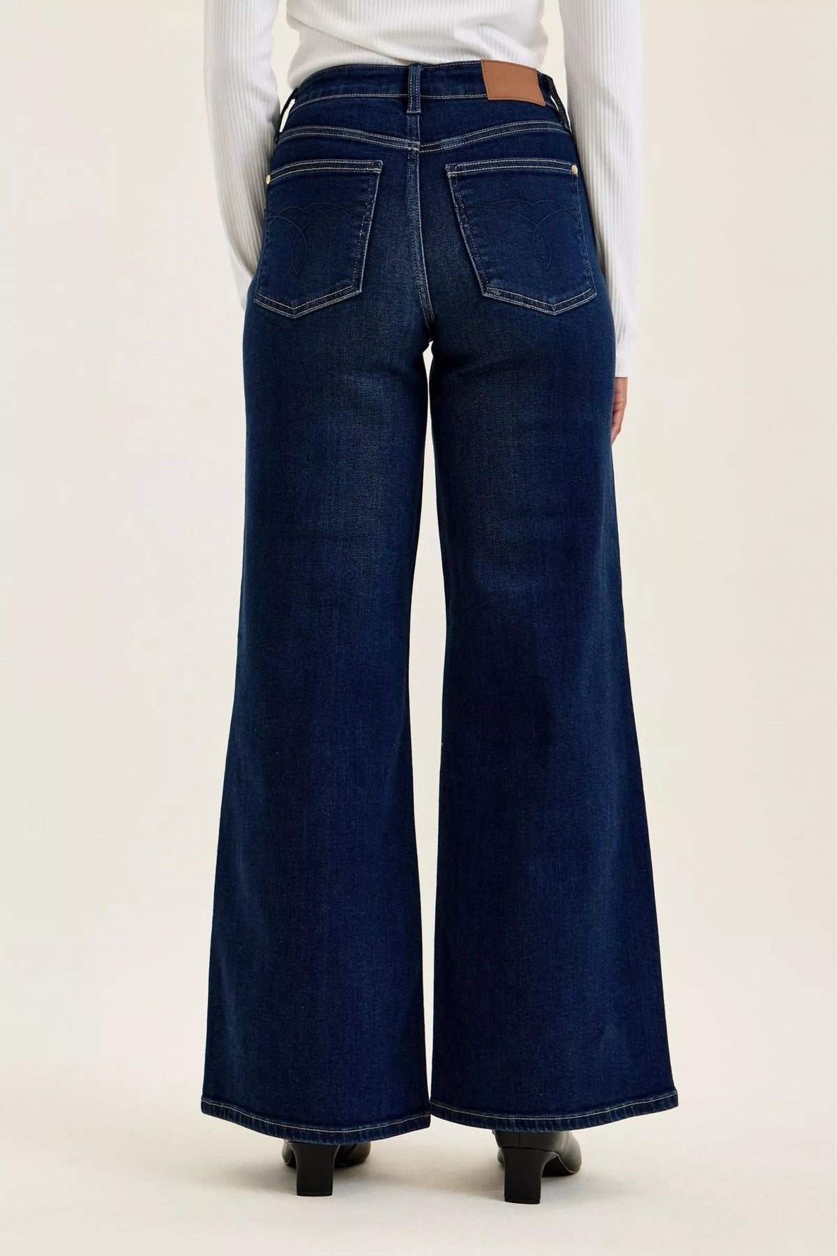 High‑Waisted Dark Wash Slightly‑Stretchy Wide‑Leg Denim Jeans